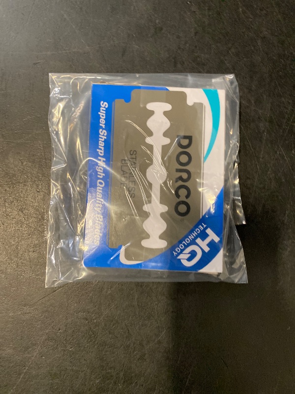 Photo 1 of Dorco ST300 Platinum Extra Double Edge Razor Blades 100 Count, Premium Stainless Steel Shaving Blades, Super Sharp for Smooth, Precise Shave