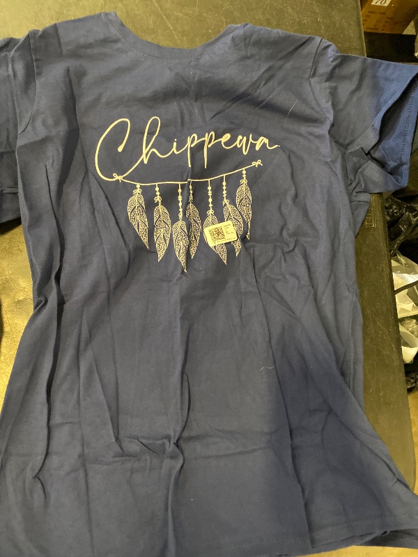 Photo 1 of Size L Native American Indian Feather Dreamcatcher Chippewa Tribe T-Shirt