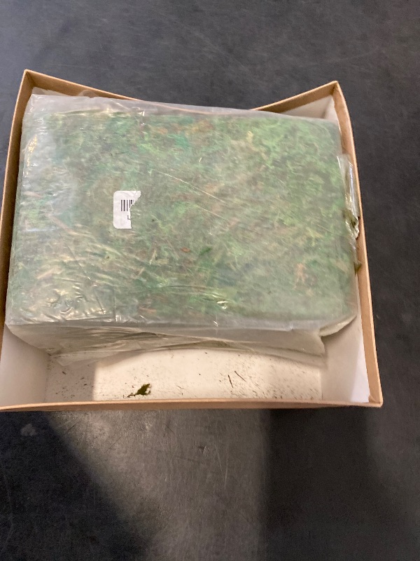 Photo 1 of 35 OZ Large Capacity Artificial Moss for Potted Plants,Natural Fake Moss Grass for Plants Indoor,Craft and Greenery Bulk for Hamsters(Fresh Green)