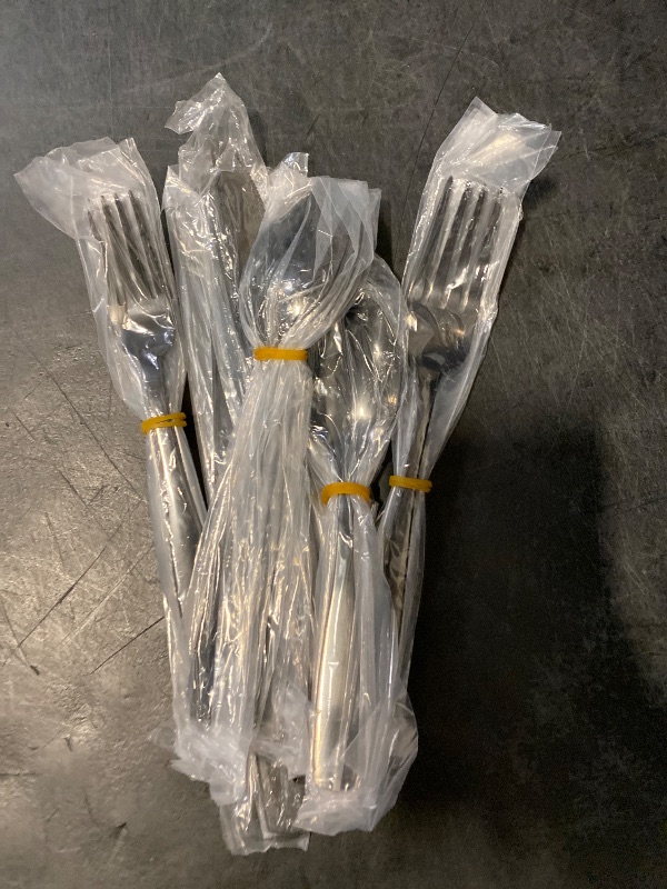 Photo 1 of 20 Pcs Black Silverware Set, Food-Grade Stainless Steel Flatware Set for 4, Square Cutlery Set, Mirror Polished Tableware Eating Utensils Set for Kitchen, Include Knife Fork Spoon Set,Dishwasher Safe