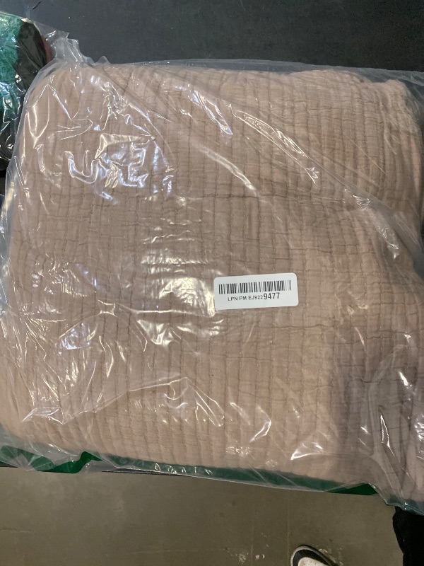 Photo 1 of EVERGRACEHOME Cotton Gauze King Bedspread, Ultra Soft Prewashed Pick Stitch Matelassé Coverlet, Lightweight Textured Oversized King Quilt Bedding Set for All Season, with 2 Shams, Mocha Brown