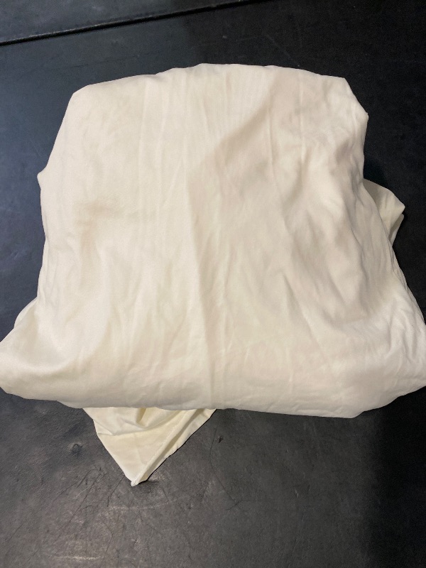 Photo 1 of 4 Packs Cocktail Table Covers Beige Round Bar Table Cloth Off White 32"x 43" Spandex Stretch High Top Table Covers with Wavy Drapes Fitted High Top Table Cloth for Party Wedding Banquet Bar Table (Beige)