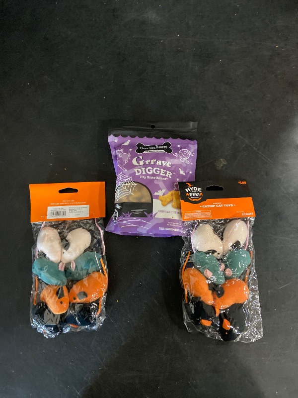 Photo 1 of 3 item bundle Halloween pet accessories