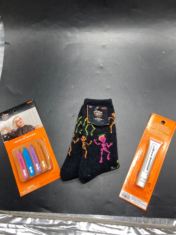 Photo 1 of 3 item bundle accessories Halloween hyde and eek 