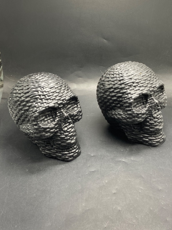 Photo 1 of Set of 2 - Hyde and eek black skullse