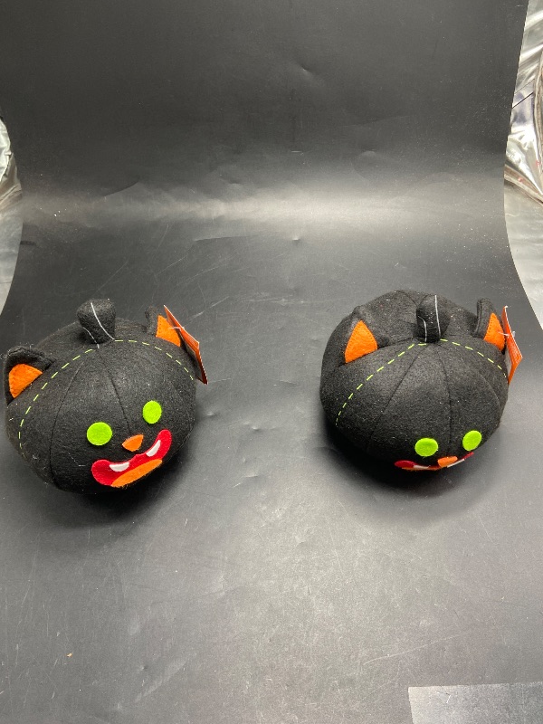 Photo 1 of Set of 2 Hyde & Eek SET 3 Halloween BLACK CAT PUMPKIN Knit Felt Figurines