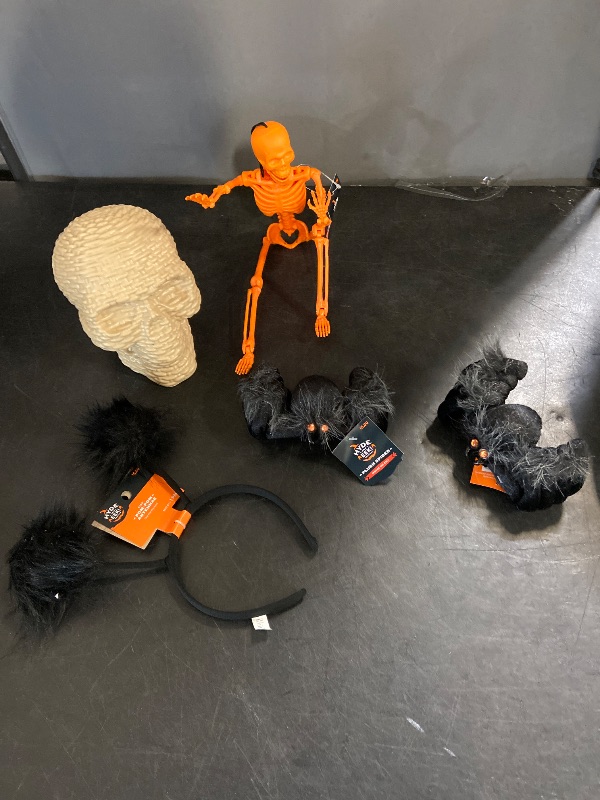 Photo 1 of Bundle of 5 item Halloween accessories 