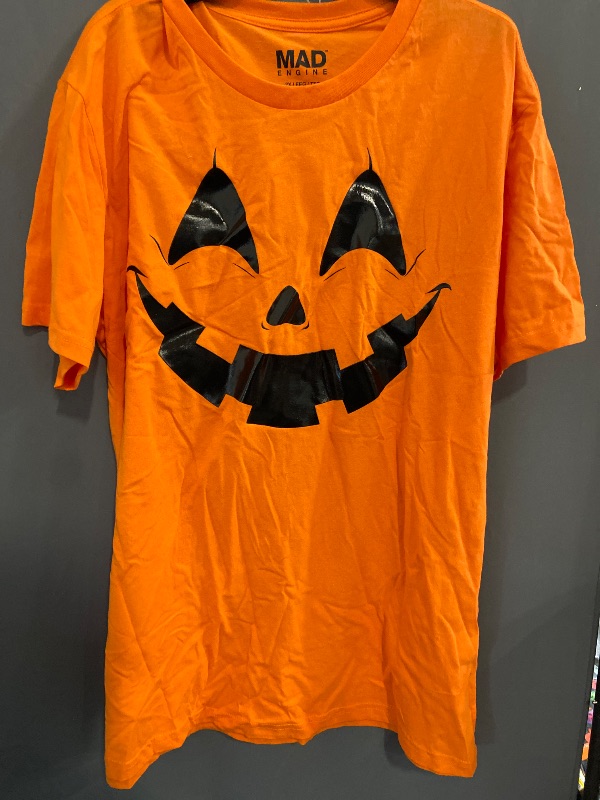 Photo 1 of MAD Engine Men's Medium Pumpkin Face Short Sleeve Shirt Happy Jack O'lantern