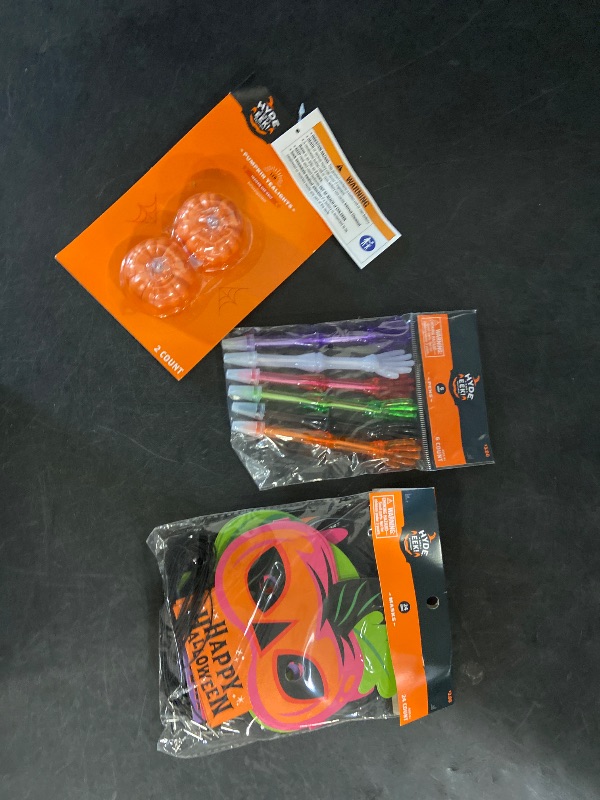 Photo 1 of 3 Item - Halloween accessories 
