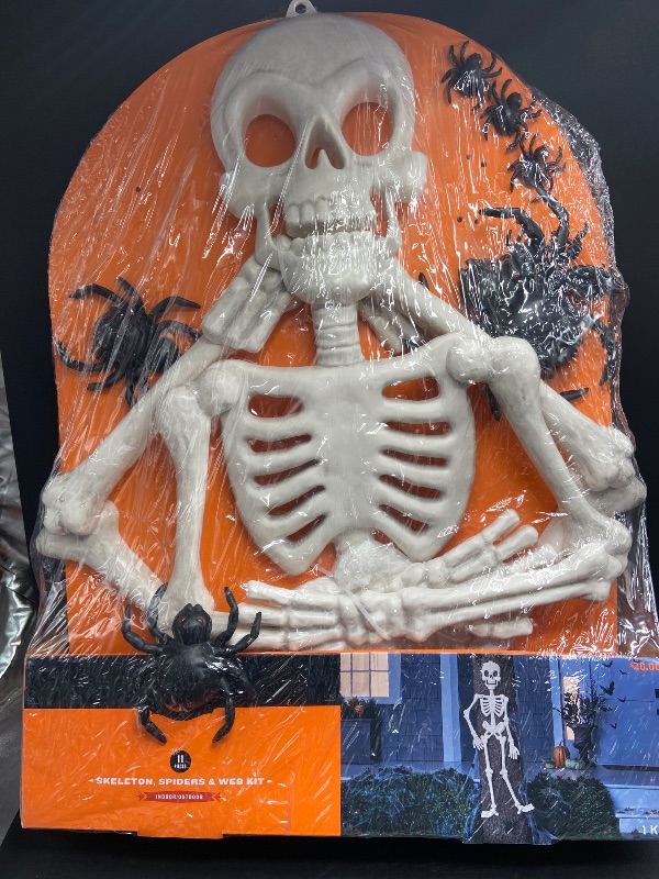 Photo 1 of 11pc Skeletons and Spiders Halloween Decorative Scene Setter Kit - Hyde  EEK! Boutique
