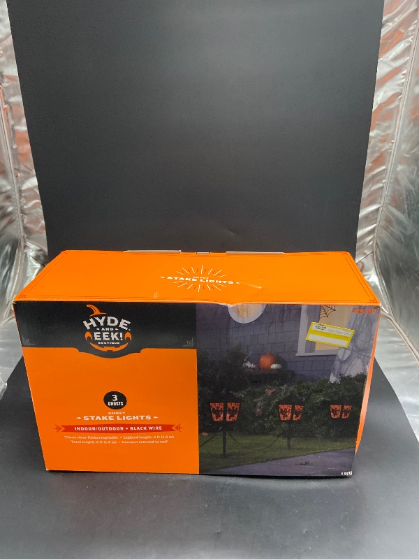 Photo 1 of Ghost Flicker Effect Halloween Novelty Incandescent Path Light - Hyde & EEK! Boutique 