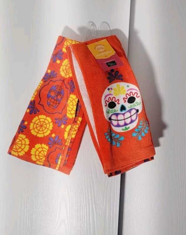 Photo 1 of 2pk Día de Muertos Kitchen Terry Towels: Cotton, Multicolor Floral & Skull Pattern, Machine Washable