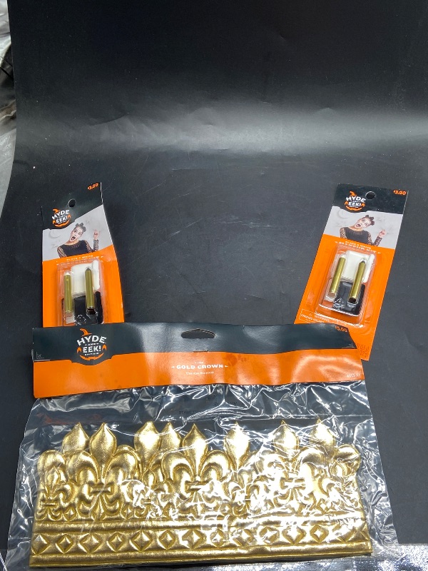 Photo 1 of 3 Item bundle - Halloween 