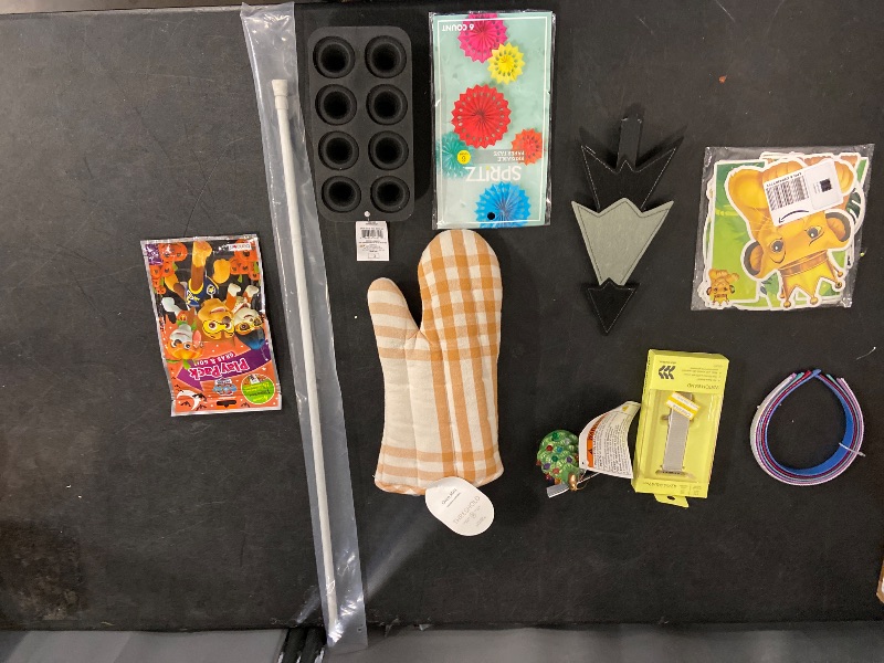Photo 1 of 10 Miscellaneous items