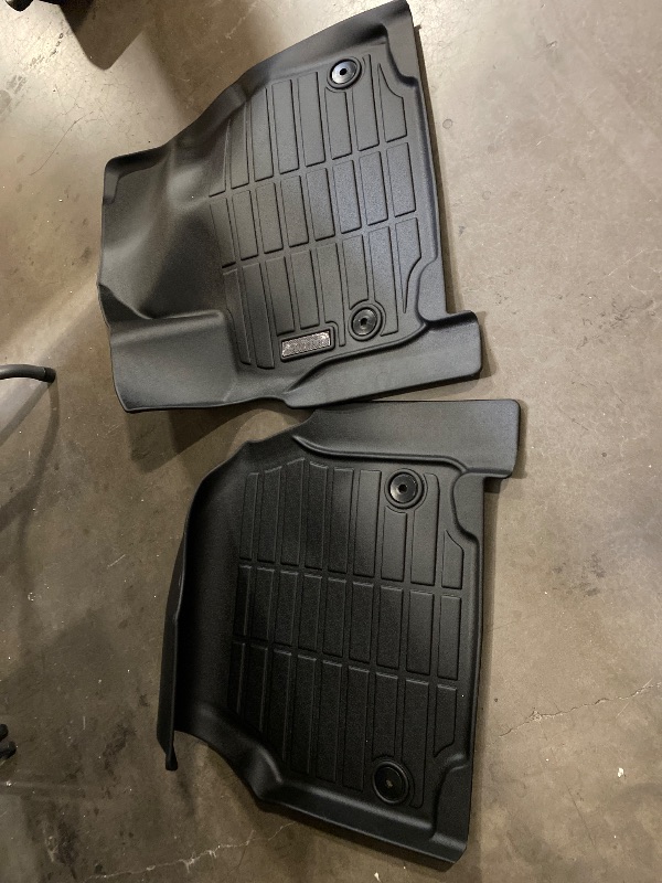 Photo 1 of Floor Mat for 2017-2025 Chrysler Pacifica / 2020-2024 Voyager, TPE All-Weather Set Floor Liners?Custom Fit Non Slip-car mats Accessories, 1st Row