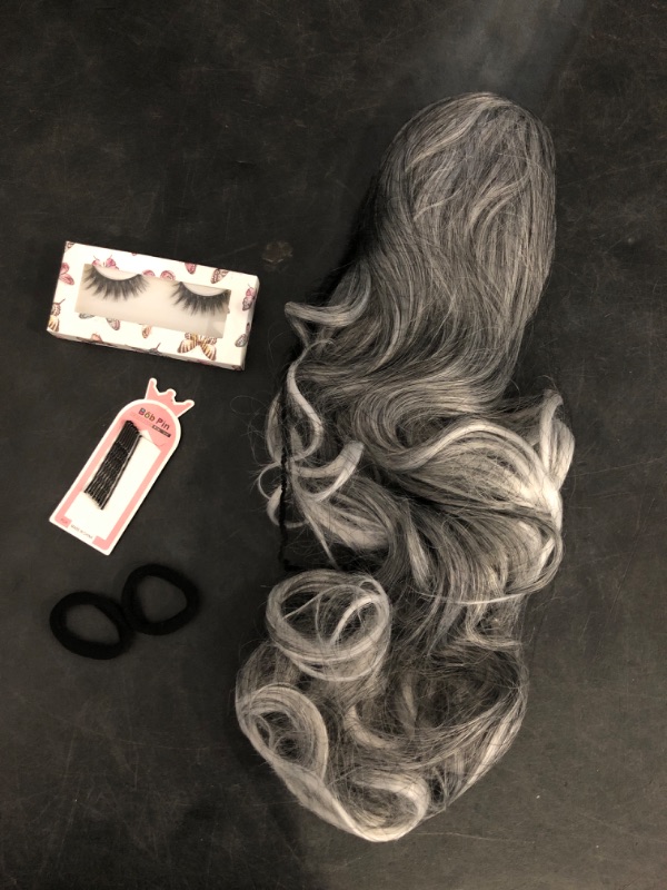 Photo 1 of Claw Clip Ponytail Extension 18" Clip in Wavy Ponytail Hair Extensions Long Pony Tails for Women Extensions Sliver Gray to Platinum Blonde Wave Hairpiece