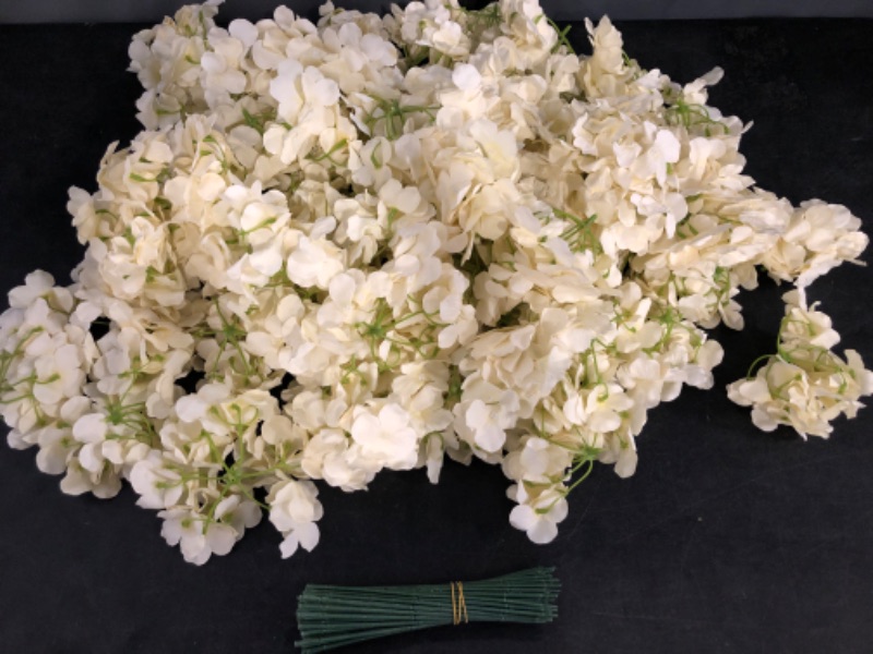 Photo 1 of Auihiay 64pcs Silk Hydrangea Artificial Flowers, Champagne Artificial Hydrangea Flowers with Stems, Full Hydrangea Flowers for Wedding Centerpieces, Home, Garden, Party Decoration (Champagne)