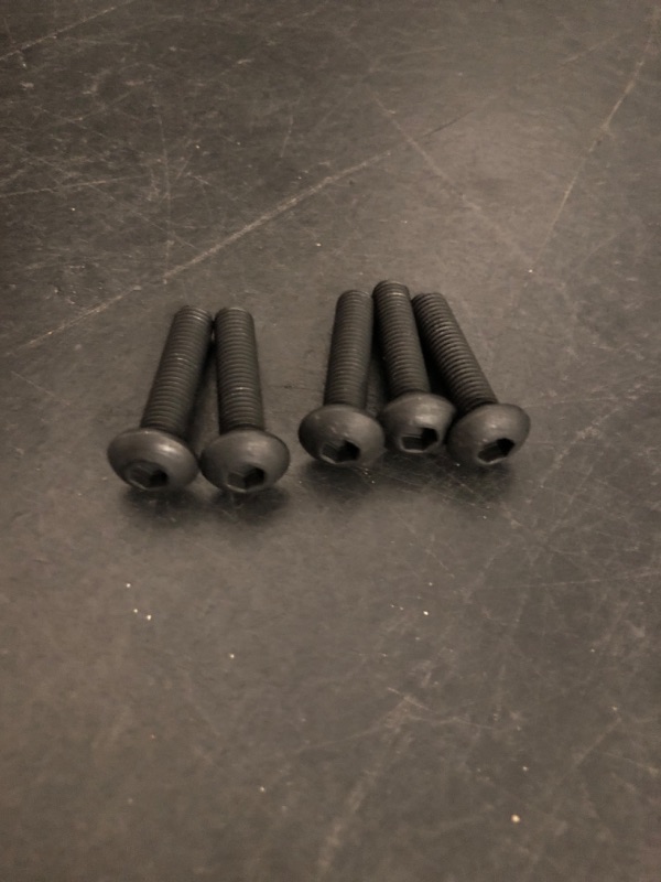 Photo 1 of Kyosho 4x15mm Button Head Screw (5)
