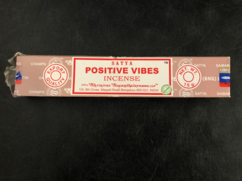 Photo 1 of Satya Positive Vibes Incense Sticks 15 grams or about 15 Sticks
