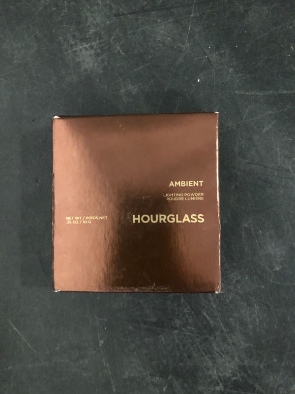 Photo 1 of Hourglass Ambient Lighting Finishing Powder. Dim Light Shade Highlighting Powder. (0.35 ounce) Cruelty-Free and Vegan