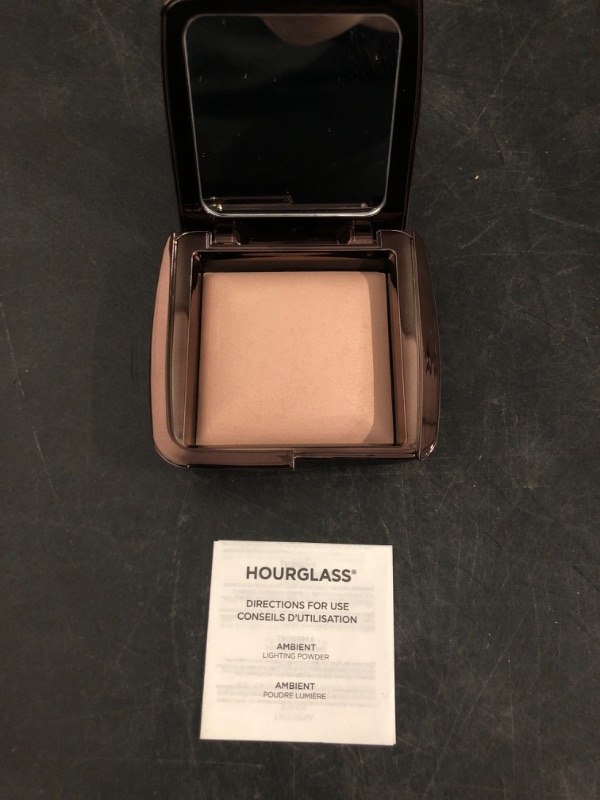 Photo 1 of Hourglass Ambient Lighting Finishing Powder. Dim Light Shade Highlighting Powder. (0.35 ounce) Cruelty-Free and Vegan