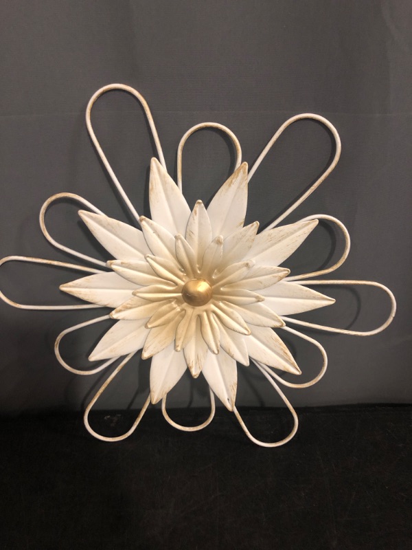 Photo 1 of hogardeck Metal Flower Wall Decor - 13" Metal Floral Wall Decoration for Bedroom, Living Room, Bathroom, Kitchen, Outdoor Wall Art