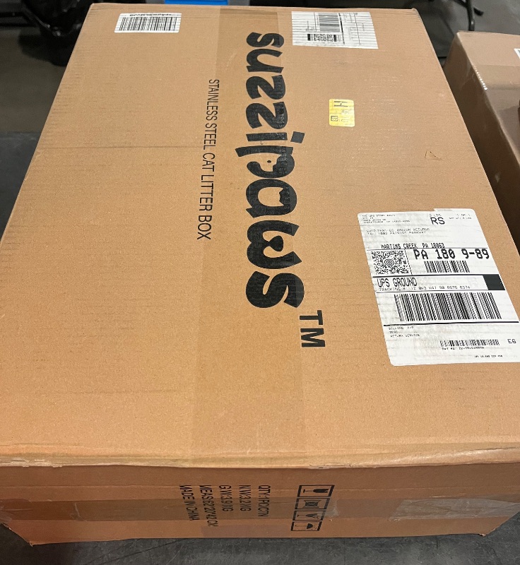 Photo 1 of Enclosed Stainless Steel Cat Litter Box with Lid Extra Large Litter Box for Big Cats XL Metal Litter Pan Tray with High Wall Sides Enclosure, Non-Sticky, Anti-Leakage, Easy Cleaning
