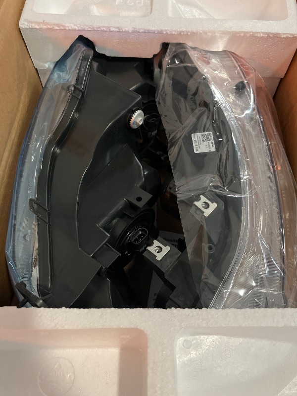 Photo 1 of Headlights Assembly for 2006-2011 Honda Civic 2-Door Halogen Headlamp Replacement, High/Low Beam W/Bulbs, Driver & Passenger Side
