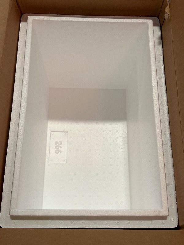 Photo 1 of Polar Tech 266C Thermo Chill Insulated Carton with Foam Shipper, Large, 19" Length x 12" Width x 16" Depth
