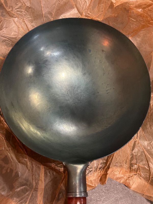 Photo 1 of Carbon Steel Wok Traditional Hand Hammered Wok,14 Inch,Round Bottom(Roasted Blue)
