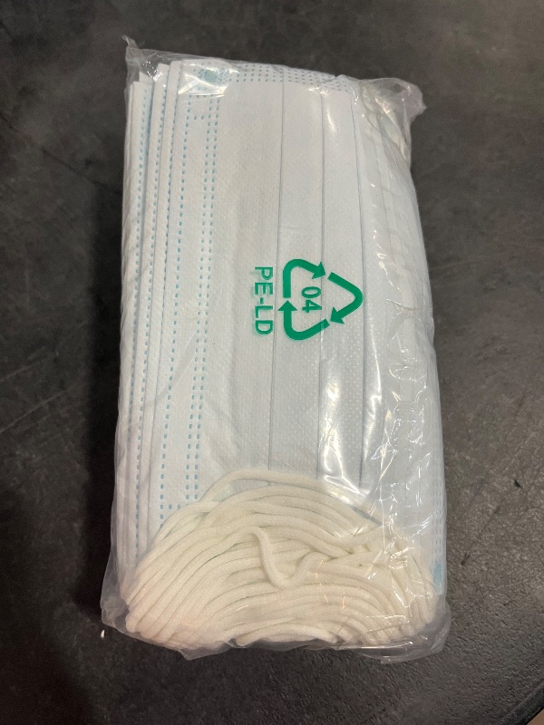 Photo 1 of Hygenix Level 3 Procedure 3Ply Disposable Face Masks – ?98% Filtration, Fluid Resistant, Made in USA (50 Pack)
