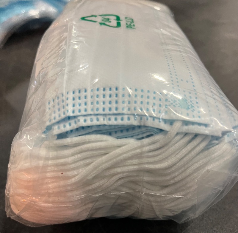 Photo 1 of Hygenix Level 3 Procedure 3Ply Disposable Face Masks – ?98% Filtration, Fluid Resistant, Made in USA (50 Pack)
