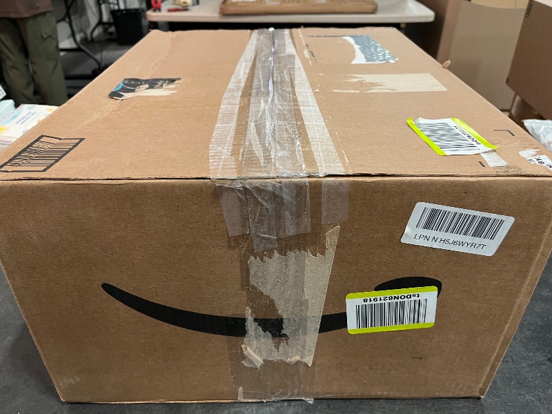 Photo 1 of 1000pcs Bulk Black Disposable Face Mask for Adults (10 Package X 100 pcs), 3-Ply Solid Breathable Earloop Full Face Protection
