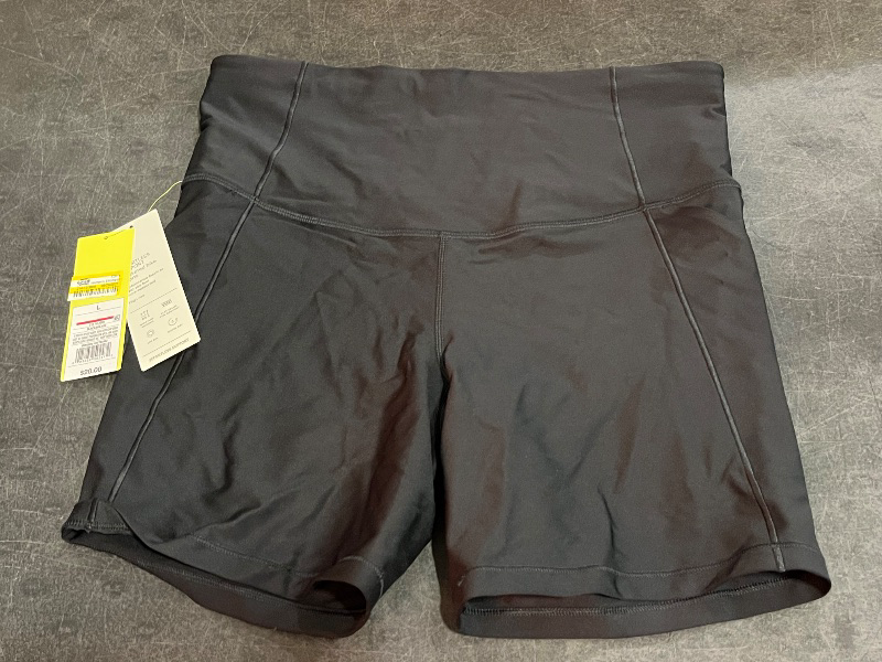 Photo 1 of (L) Women's Effortless Support High-Rise Pocketed Bike Shorts 6" - All in Motion™ Black L: Moisture Wicking, Quick Drying

