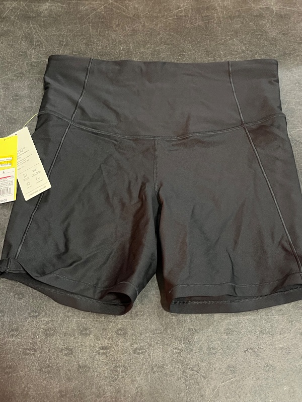 Photo 1 of (L) Women's Effortless Support High-Rise Pocketed Bike Shorts 6" - All in Motion™ Black L: Moisture Wicking, Quick Drying
