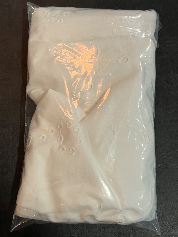 Photo 1 of (S) Women's High-Rise Eyelet Boxer Pull-on Shorts - a New Day White S
