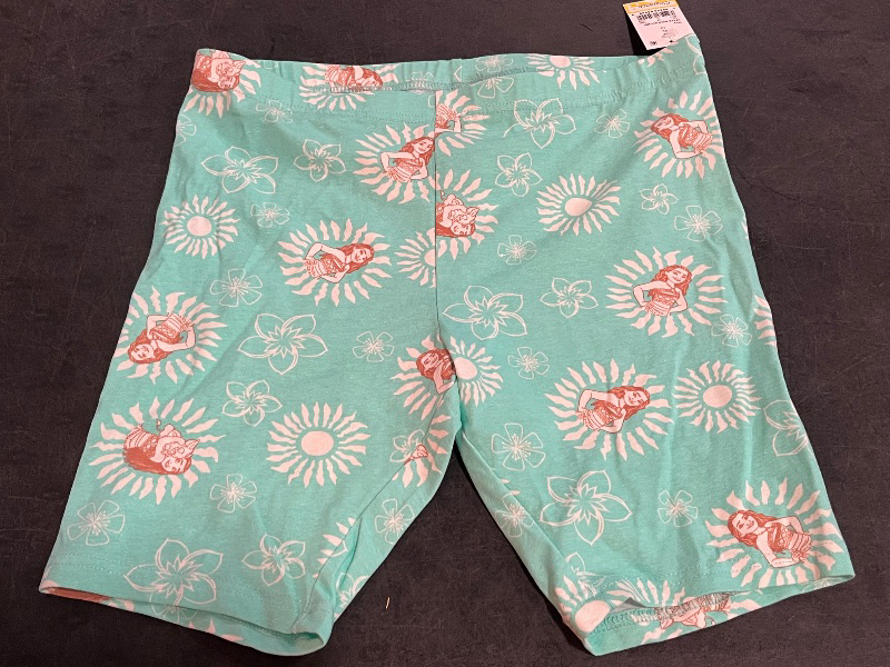 Photo 1 of (XL) Girls' Moana Bike Shorts - Green XL