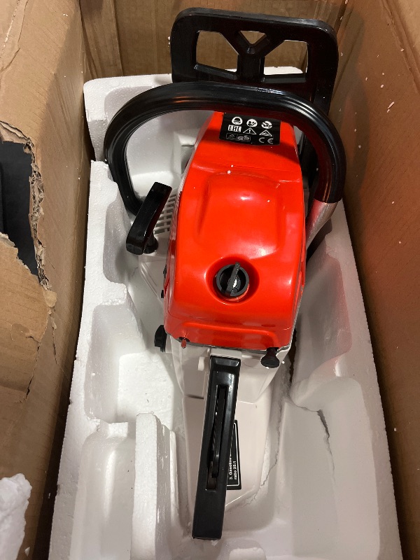 Photo 1 of 20 Inch Gas Chainsaw 52CC 2KW Petrol Chainsaws 2-Stroke Engine Chainsaw Chain Saw Set for Cutting Wood Outdoor Home Farm (Red)