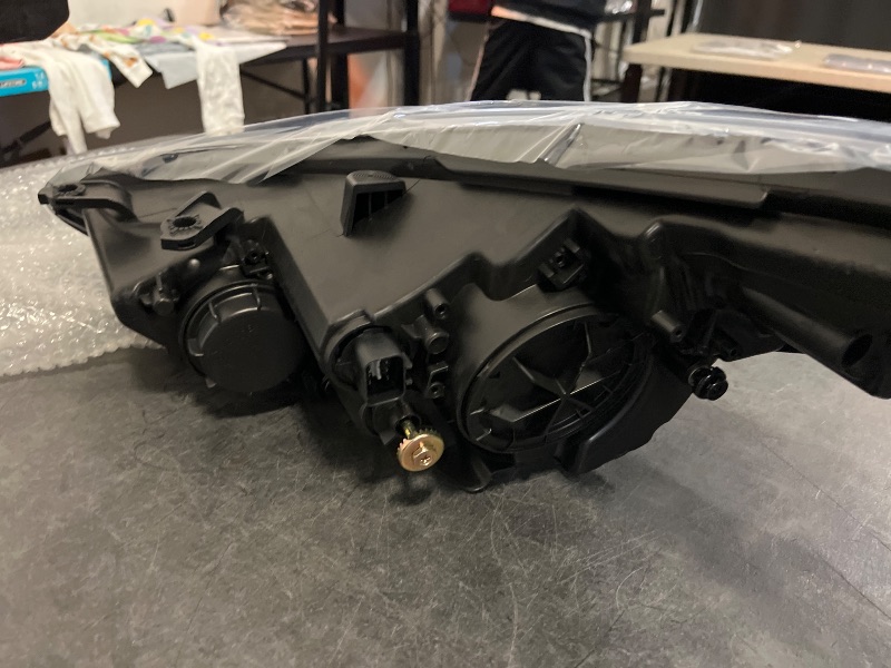 Photo 1 of Halogen Headlights Fit For 2014-2016 Hyundai Elantra Projector Headlamps Assembly Front Headlight, 921013Y500 92102-3Y500, HY250218 HY2503187 (Passenger Side)
