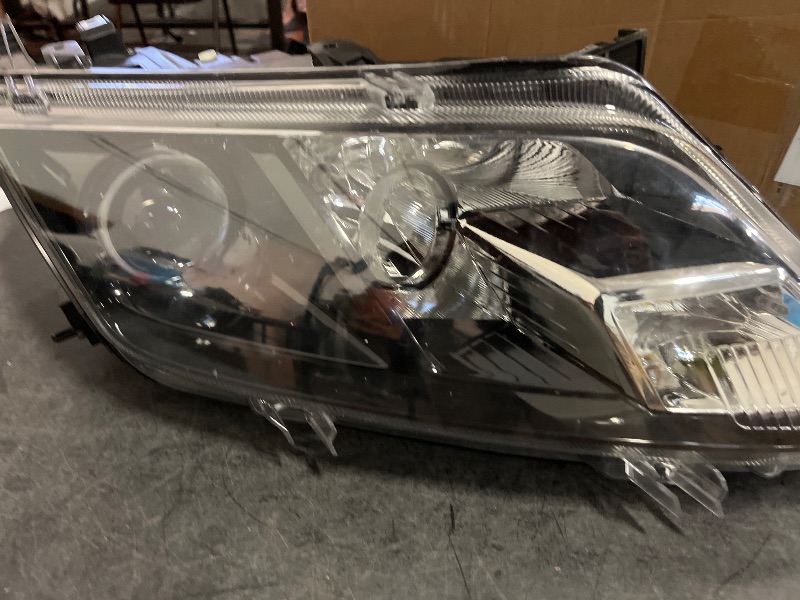 Photo 1 of Headlight Assembly w/Bulbs Fits For 2010 2011 2012 Ford Fusion Right Passenger Side Projector Headlamps, OE# 9E5Z13008B, 9E5Z13008A (RH)

