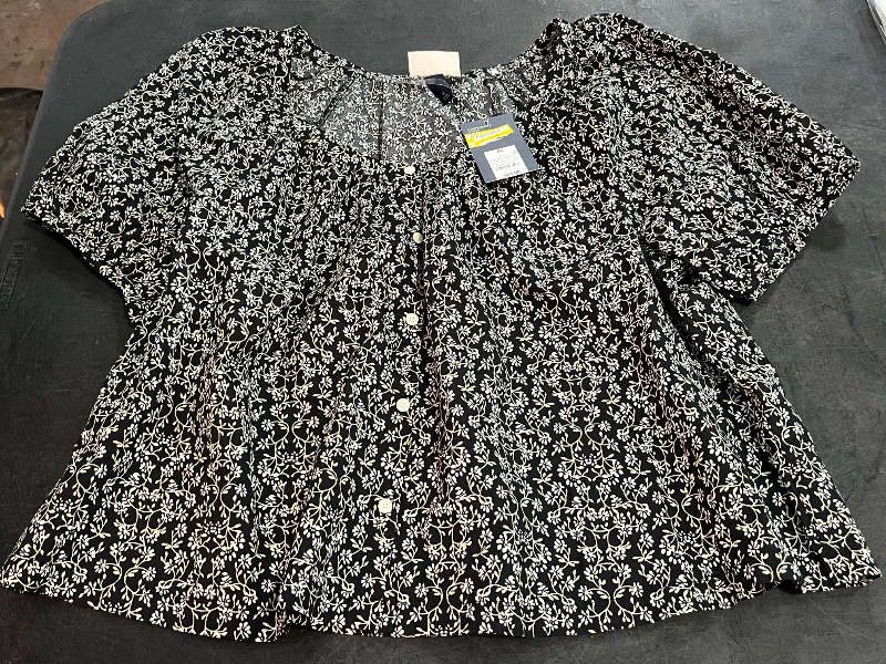 Photo 1 of (XL) Women's Puff Short Sleeve Blouse - Universal Thread™ Black/White Floral XL: Cotton, Scoopneck, Button Down
