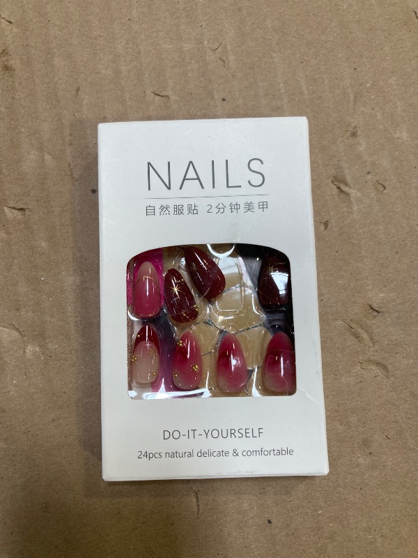 Photo 1 of Jremg Red Press on Nails Short Almond Fake Nails with 3D Texture Gold Design Glossy Full Cover False Nails Y2K Golden Line Ombre Acrylic Nails Gold Pearl Star Stick on Nails for Women Manicure 30Pcs