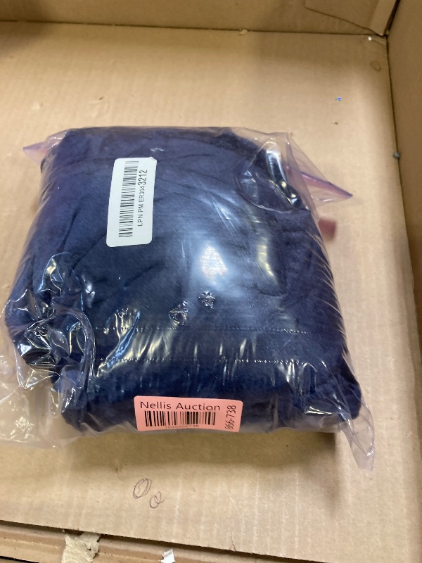 Photo 1 of V.&GRIN Boys Fleece Robe, Hooded Plush Soft Fuzzy Bathrobe for Kids 3-14 Years?Navy 7-8