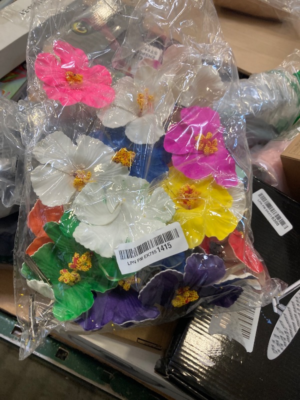 Photo 1 of 27 Pcs Hawaiian Flower Hair Clips, Hibiscus Foam Hair Accessories Clip for Women, Hawaii Tropical Party Supplies, Vacation Outfit Bridal Wedding Party Decorations, 3.15-3.54 Inch