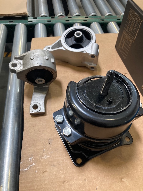 Photo 1 of Engine Motor Mounts Set - Compatible with Honda Pilot 2005-2008 & Acura MDX 2003-2006, Replace# A4519HY A4551 A4523, Set of 3