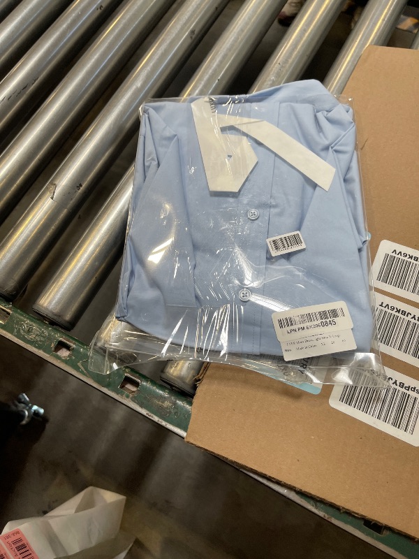 Photo 1 of J.VER Men’s Dress Shirts Regular Fit Button Down Shirts Stain Shield Short Sleeve Formal Shirts Light Blue X-Large