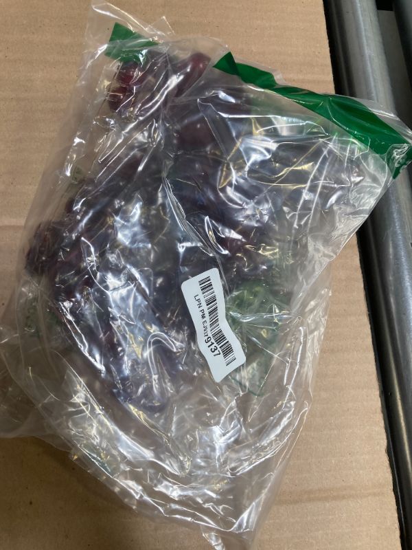 Photo 1 of CLESDF Fake Red Grapes, 4 Bunches Plastic Lifelike Grapes Artificial Simulation Fruits for Wedding Home Kitchen Party Decor Photography Prop