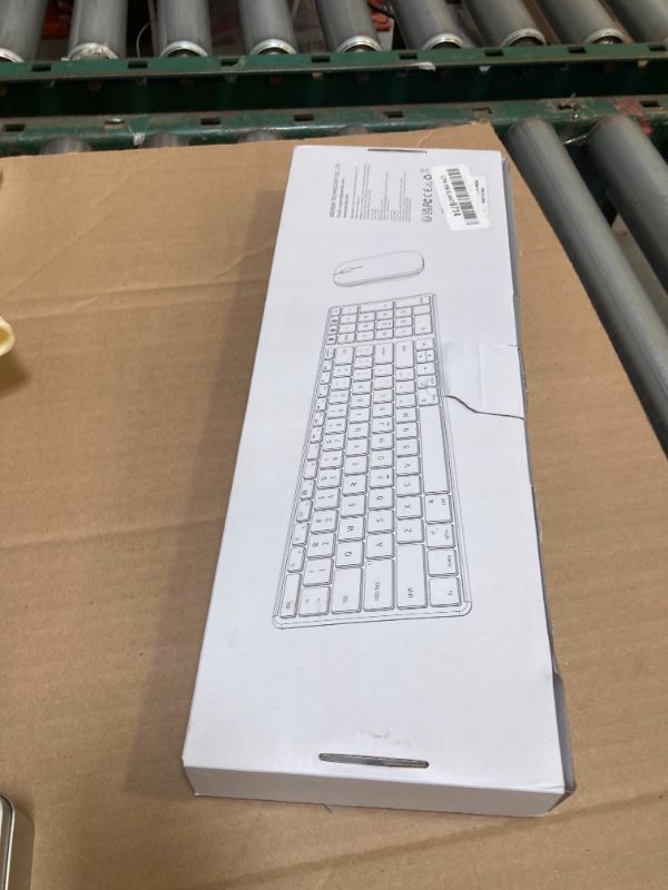 Photo 1 of seenda Bluetooth Keyboard and Mouse for Mac, SKM64-2 Multi-Device Rechargeable Slim Wireless Keyboard Mouse Stainless Steel Full Size, Compatible with MacBook Pro/Air, iPad, Mac - White Silver