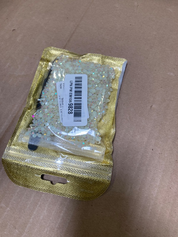 Photo 1 of 4000pcs 4mm Resin Rhinestones Bulk, White AB Flatback Round Jelly Rhinestones Bedazzling Non Hotfix Crystal Gems Large Quantity Wholesale for DIY Crafts Clothes Bottles Tumblers Face Makeup Manicure
