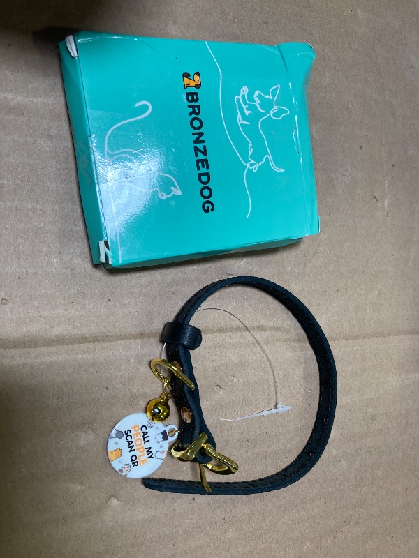 Photo 1 of 1pc  BRONZEDOG Leather Cat Collar with Removable Bells Non Breakaway Kitten QR Tag for Girl Boy (7" - 9" for Cats, Black & Gold)